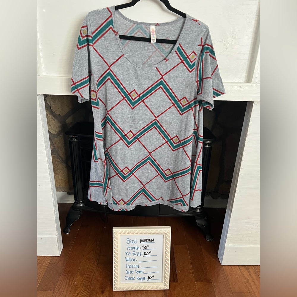 Women’s Lularoe perfect tee, size medium, grey, green, red and yellow
